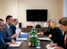 kryediplomatja-austriake-pas-takimit-me-konjufcen:-mund-te-llogarisni-ne-mbeshtetjen-tone-te-forte-per-rrugen-drejt-be’se