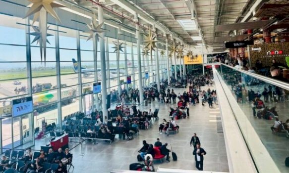 shqiperi:-udhetaret-mund-te-sjellin-mallra-deri-ne-430-euro-pa-taksa