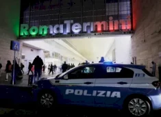 policet-e-romes-vjedhin-mallra-luksoze-me-vlere-280,000-euro-me-ndihmen-e-nje-arketari