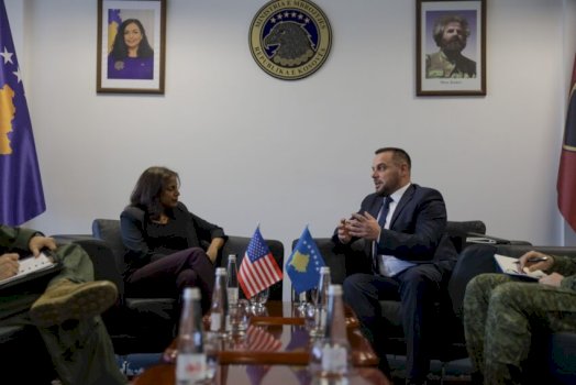 Takimi Prattipati Maqedonci  ambasada  Partneriteti në mbrojtje me SHBA në forcon vetëqëndrueshmërinë e Kosovës
