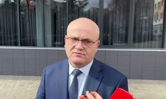 haxhi-avdyli-flet-si-kurti-per-kandidaturen-e-osmanit:-e-dini-qe-s’mjaftojne-66-votat-tona,-duhen-edhe-15