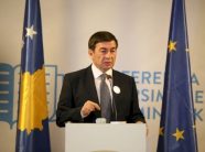 akademik-arsim-bajrami-shpalli-kandidaturen-per-president-te-kosoves