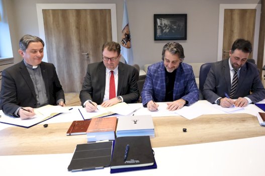 nenshkruhet-deklarata-e-perbashket-per-projektin-e-varrezave-te-kryeqytetit