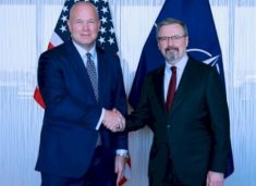 ambasadori-i-shba-ve-ne-nato-pass-team-me-bajramin:-diskutuam-per-bashkepunimin-e-forte-mes-kfor-it-dhe-kosoves