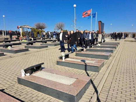 ovl-uck-ben-homazhe-ne-28-vjetorin-e-masakrave-ne-likoshan-e-cirez