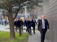 kurti-para-takimit-me-hamzen:-perpjekje-qe-javen-e-ardhshme-te-kurorezohet-gjithcka-me-sukses