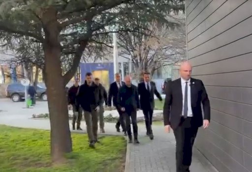 kurti-para-takimit-me-hamzen:-perpjekje-qe-javen-e-ardhshme-te-kurorezohet-gjithcka-me-sukses