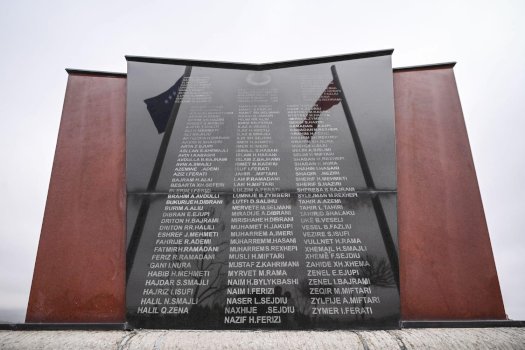 osmani:-gjaku-i-te-reneve-te-likoshanit-dhe-cirezit-u-be-thirrje-per-qendrese,-dinjitet-dhe-liri