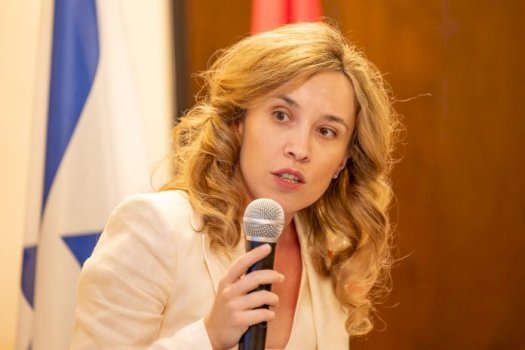 ambasadorja-shqiptare-ne-tel-aviv:-jane-11-shqiptare-ne-izrael-–-alarme-te-sulmeve-ka-vazhdimisht