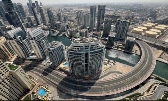 cnn:-dubai-shnderrohet-ne-nje-qytet-fantazme-ndersa-sulmet-iraniane-tronditin-qytetin