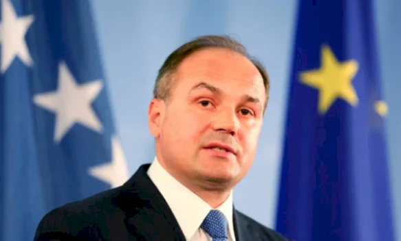 hoxhaj:-ndryshimi-i-regjimit-ne-iran-hap-rrugen-per-njohjen-e-kosoves