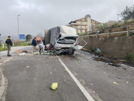 tragjike:-shqiptari-vdes-ne-nje-aksident-ne-itali