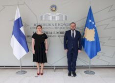 maqedonci-priti-ne-takim-ambasadoren-e-finlandes,-eevamari-laaksonen