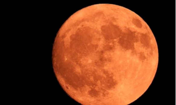 sonte-ndodh-“hene-e-pergjakur”-–-nje-pamje-qe-nuk-do-ta-shohim-deri-ne-vitin-2028