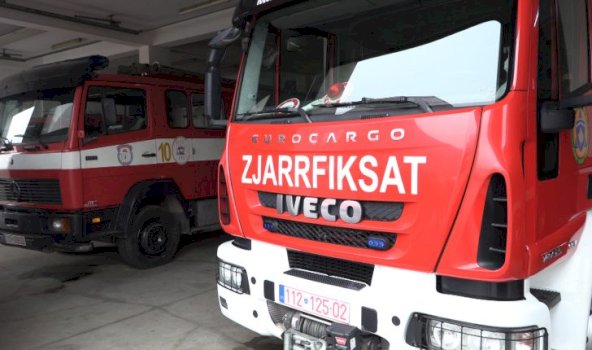 tym-i-madh-ne-zonen-industriale-ne-prishtine,-intervenojne-zjarrfikesit