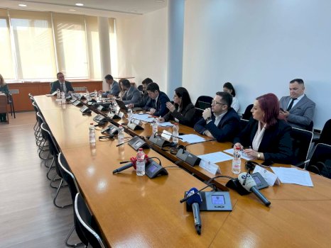 komisioni-per-buxhet-miraton-planifikimin-financiar-te-rtk-se-per-gjate-mujorin-e-pare-te-2026-es