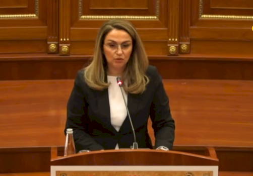 selimi:-kushdo-qe-tenton-te-rishkruaje-historine-ne-gjykata,-pergjigja-eshte-–-ne-te-gjithe-jemi-jashare