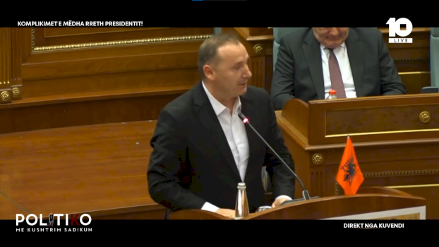 armend-zemaj-tenton-t’i-relaksoje-deputetet-me-ironi:-amendamentet-e-viti-1912