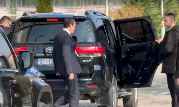 perfundon-takimi-me-ambasadoret-e-quint-it,-kurti-niset-drejt-prekazit