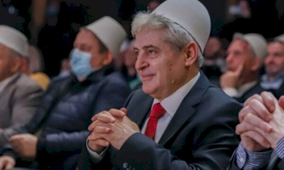 ahmeti-homazhe-ne-prekaz:-liria-fitohet-me-gjak