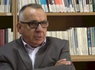 hasani:-dyshoj-qe-kushtetuesja-do-te-vendose-mase-te-perkohshme,-kjo-i-bie-qe-zgjedhjet-mbahen-sic-propozuan-partite