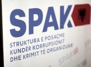 spak-“blindon”-vloren,-zbulohen-8-emrat-e-grupit-kriminal-qe-u-leshuan-urdhearrestet