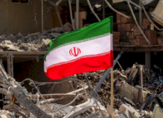 nje-banor-i-teheranit-thote-se-frika-e-tij-me-e-madhe-eshte-qe-regjimi-aktual-do-te-mbetet-ne-pushtet