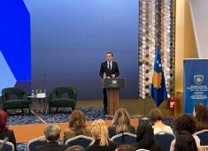 kurti-per-diten-e-gruas:-dhuna-dhe-diskriminimi-s’tolerohen,-ndiqen-penalisht-dhe-parandalohen