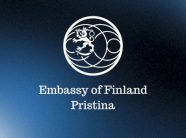 ambasada-e-finlandes-ne-kosove-njofton-shtetasit-e-saj-me-rregullat-e-reja:-duhet-te-regjistroheni-brenda-72-oreve-pasi-te-mberrini