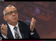 enver-hasani:-deputetet-nuk-mund-te-detyrohen-te-votojne-presidentin