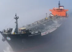 sa-mund-te-rritet-cmimi-i-naftes?-analiza-e-the-guardian:-ekonomistet-paralajmerojne-rrezikun-global