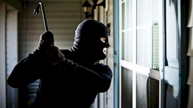 vidhen-para-ne-nje-shtepi-ne-kajkove-te-leposaviqit