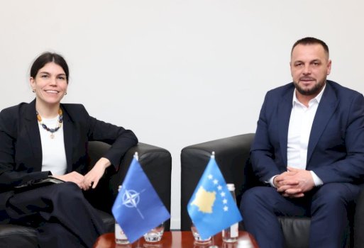 maqedonci-pret-ne-takim-zyrtaren-e-nato-s,-flitet-per-anetaresimin-e-vendit-ne-aleance