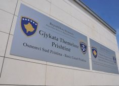 me-52-vjet-burgim,-denohen-5-nga-gjashte-te-akuzuarit-per-dhunimin-e-11-vjecares-ne-prishtine