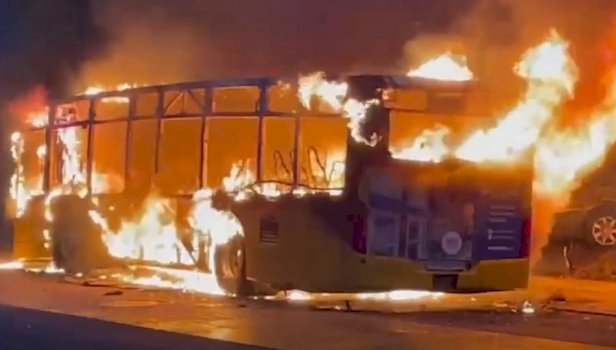 zvicer:-zjarr-ne-nje-autobus,-6-te-vdekur-dhe-disa-te-plagosur