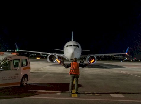 lufta-ne-lindjen-e-mesme,-11-kosovare-te-evakuuar-nga-dubai-arrijne-ne-aeroportin-e-shkupit