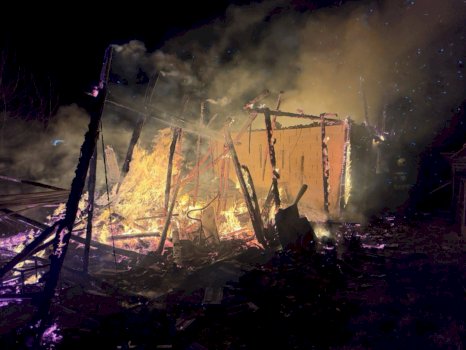 digjet-nje-punetori-dhe-nje-objekt-ndihmes-ne-mushtisht-te-suharekes