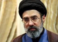 pas-tre-ditesh-nga-zgjedhja-si-lider-i-ri-i-iranit,-moxhtaba-khamenei-nuk-shfaqet-publikisht!-jerusalem-post:-dyshohet-se-ka-mbetur-i-plagosur