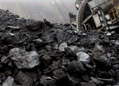 aksion-kunder-nxjerrjes-ilegale-te-thengjillit-ne-vushtrri,-arrestohen-gjashte-persona