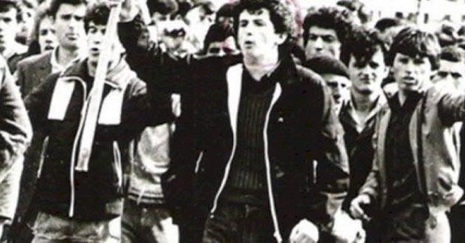 haradinaj-kujton-demonstratat-e-11-marsit:-studentet-mposhten-friken-per-liri