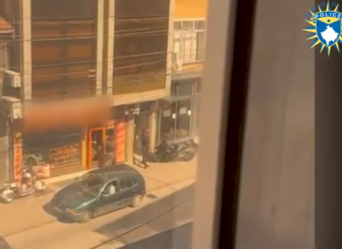 arrestohen-ne-prizren-dy-te-dyshuar-per-fajde,-viktimes-kerkuan-t’ia-marrin-pronat-ne-vlere-1-milion-euro-(video)