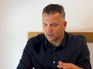 muhaxheri-per-doreheqjet-ne-“guxo”:-do-te-mbeten-vetem-donika-dhe-fatoni