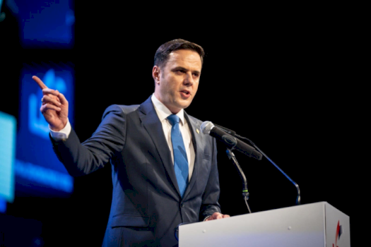 agk-denon-ashper-sulmet-e-abdixhikut-ndaj-mediave:-shume-e-rrezikshme,-cenohet-siguria-e-gazetareve