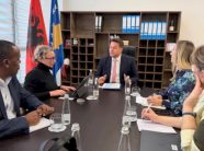 muja-takon-perfaqesuesit-e-bankes-boterore,-diskuton-progresin-e-projektit-per-rehabilitimin-e-sistemeve-te-ujitjes