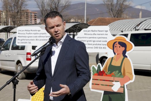 shperndahen-pajisje-bujqesore-per-28-fermere-ne-mitrovice,-peci:-vitin-e-ardhshem-buxheti-per-bujqesi-rritet-100%