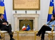 osmani-pret-ne-takim-ambasadorin-italian,-diskutojne-per-zhvillimet-politike-ne-kosove