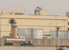 shba-u-ben-thirrje-qytetareve-te-largohen-menjehere-nga-iraku-pas-sulmit-me-raketa-ne-ambasaden-ne-bagdad