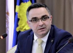 tahiri-kritikon-kurtin:-serbia-perfiton,-kosova-kerkah