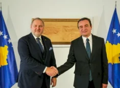 raportuesi-estonez-uron-kurtin-per-kompromiset:-besoj-se-eshte-e-dobishme-per-be-ne-dhe-kosoven