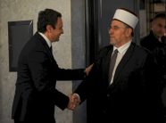 kurti-shtron-iftar-per-myftiun-ternava